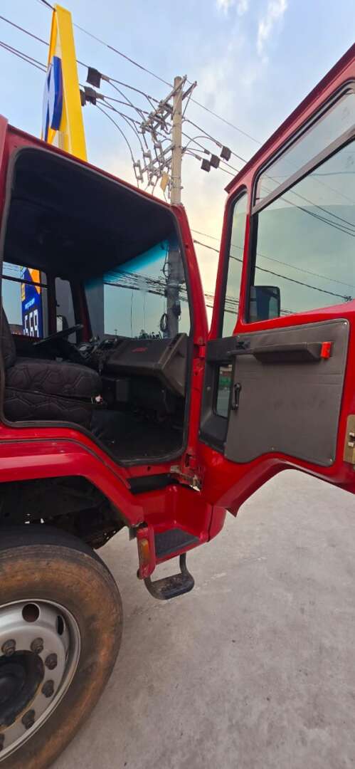 Caminhão FORD CARGO 2628 Caçamba Basculante ANO 2006 de Durau e Stoco Comercio de Caminhões LTDA no Paraná