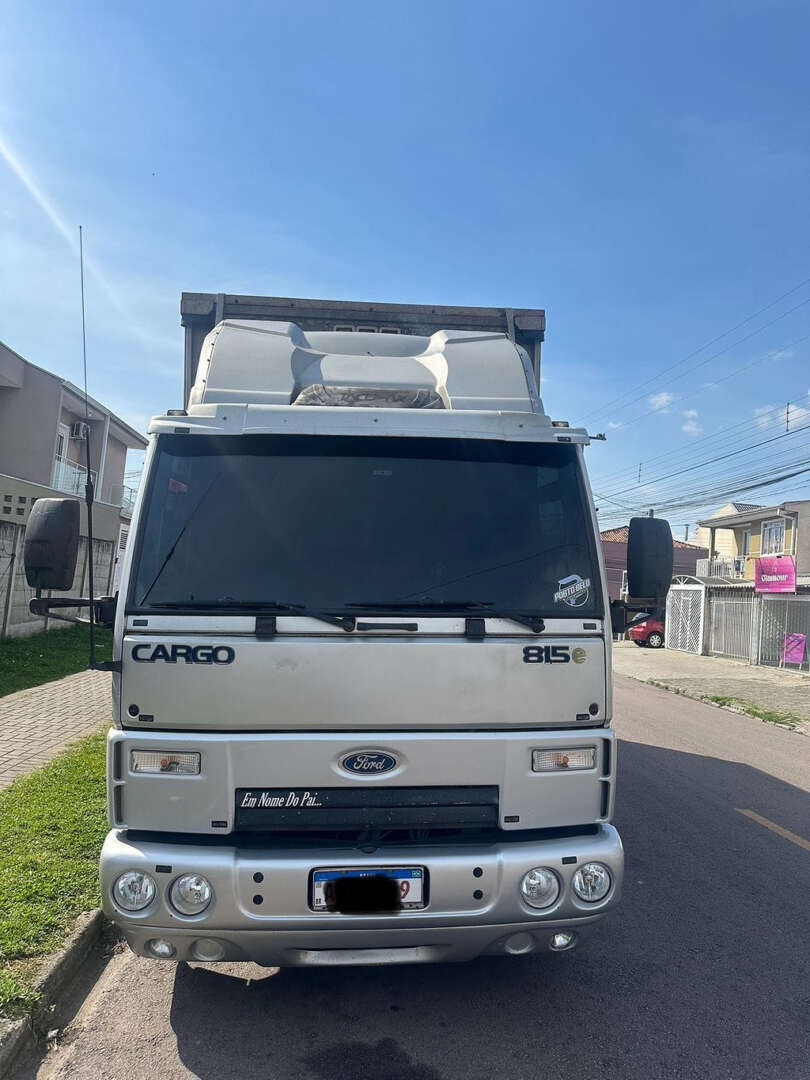 Caminhão FORD CARGO 815 Baú Sider ANO 2010 de Durau e Stoco Comercio de Caminhões LTDA no Paraná