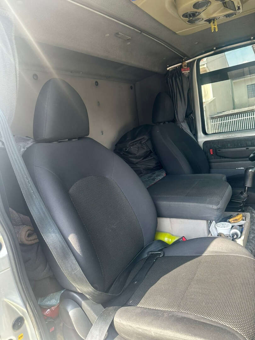 Caminhão FORD CARGO 815 Baú Sider ANO 2010 de Durau e Stoco Comercio de Caminhões LTDA no Paraná