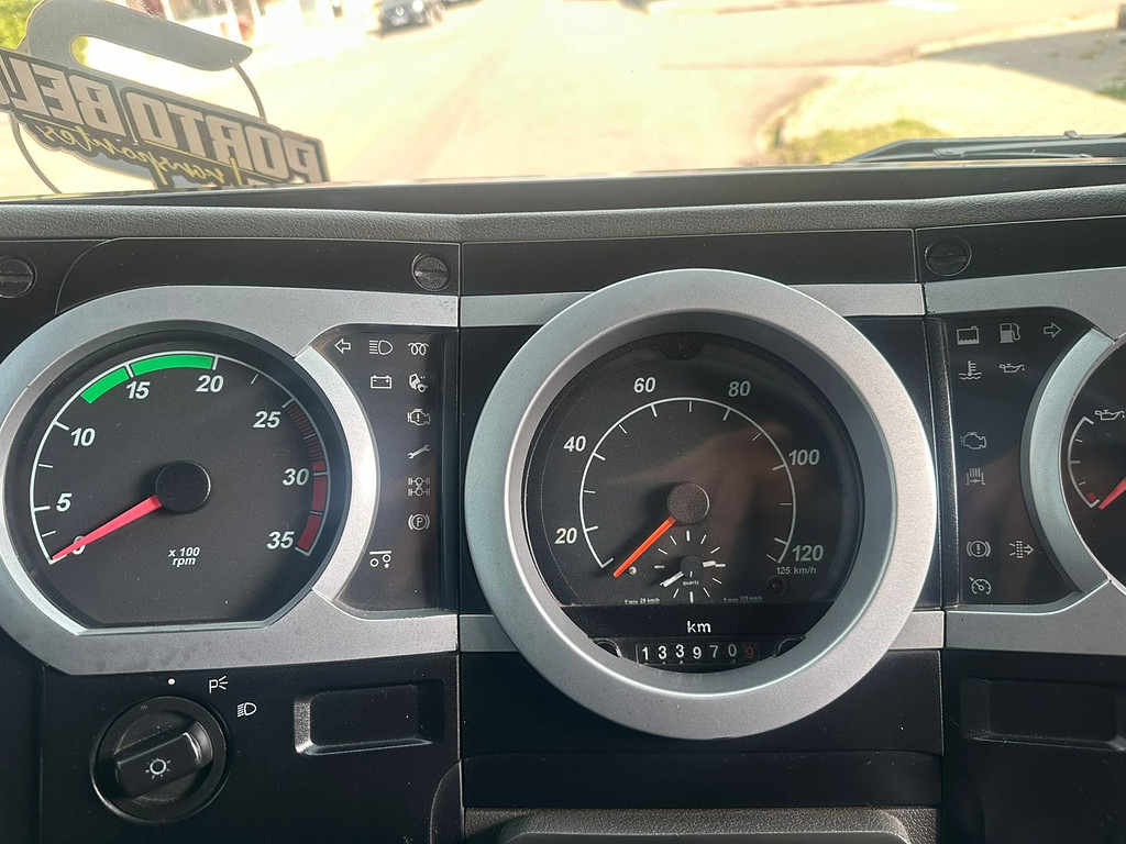 Caminhão FORD CARGO 815 Baú Sider ANO 2010 de Durau e Stoco Comercio de Caminhões LTDA no Paraná