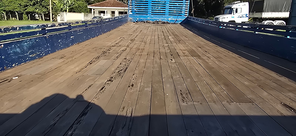 Carreta IMPLEMENTO CAMINHÃO CARROCERIA JAROL ANO 2022 2 Eixos de Durau e Stoco Comercio de Caminhões LTDA no Paraná