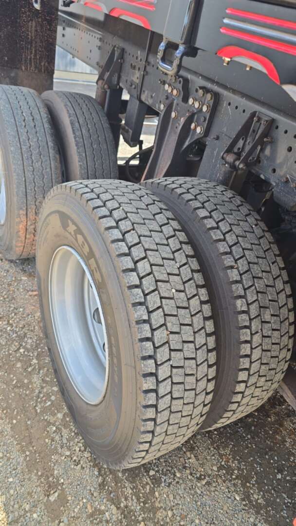 Caminhão SCANIA 360 Carroceria ANO 2021 de Durau e Stoco Comercio de Caminhões LTDA no Paraná