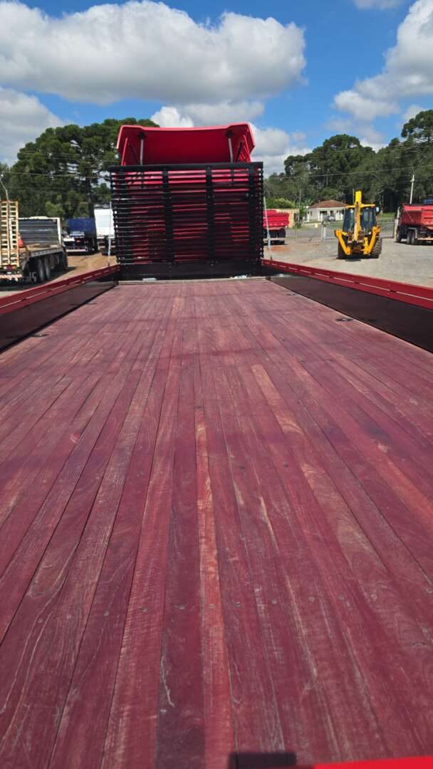 Caminhão SCANIA 360 Carroceria ANO 2021 de Durau e Stoco Comercio de Caminhões LTDA no Paraná