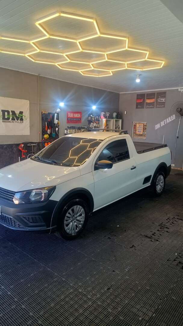 UTILITÁRIO VOLKSWAGEN SAVEIRO Carroceria ANO 2022 de Durau e Stoco Comercio de Caminhões LTDA no Paraná
