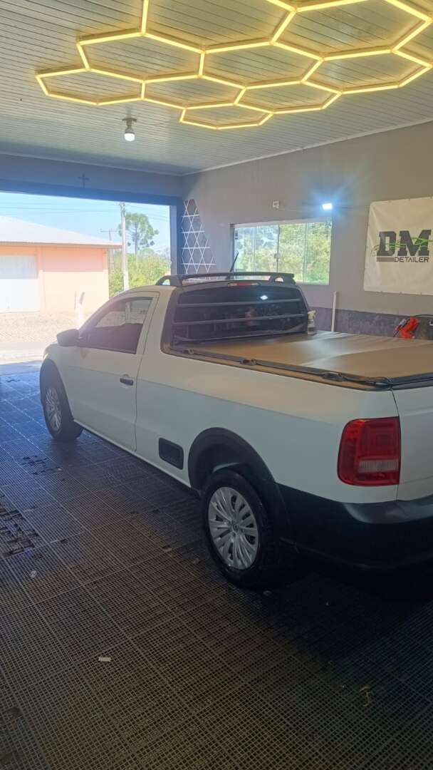 UTILITÁRIO VOLKSWAGEN SAVEIRO Carroceria ANO 2022 de Durau e Stoco Comercio de Caminhões LTDA no Paraná