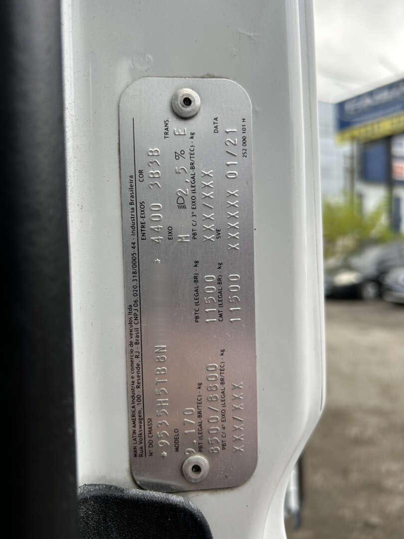 Caminhão VOLKSWAGEN VW 9170 Baú Furgão ANO 2022 de Linha Verde Caminhões e Máquinas no Paraná