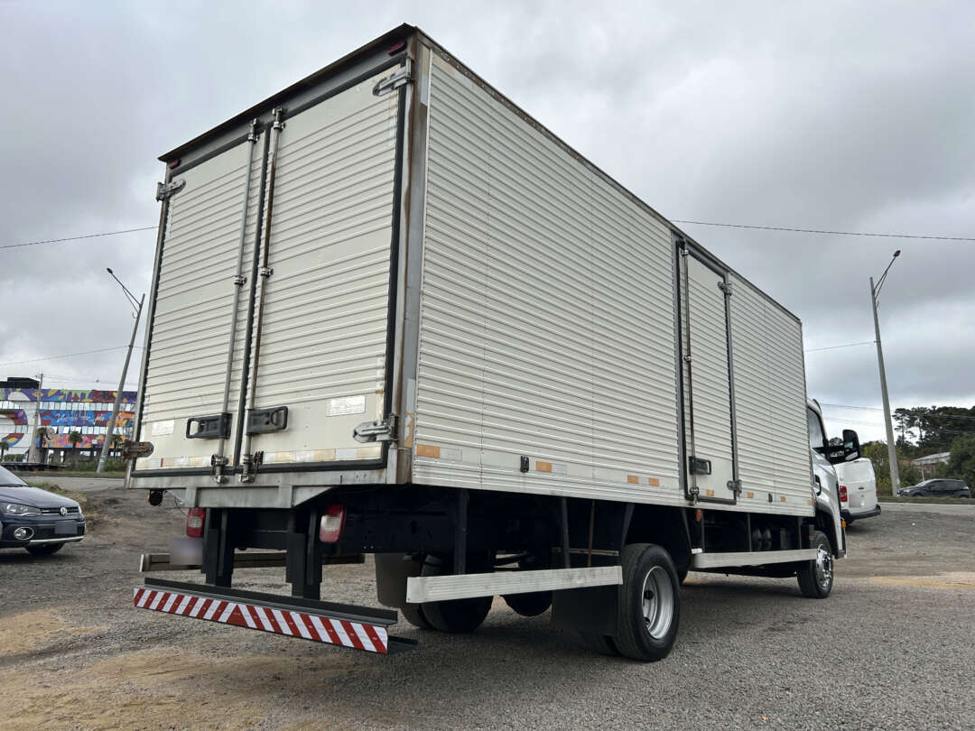 Caminhão VOLKSWAGEN VW 9170 Baú Furgão ANO 2022 de Linha Verde Caminhões e Máquinas no Paraná