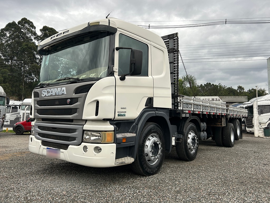 Caminhão SCANIA P310 Carga Seca ANO 2014 de Linha Verde Caminhões e Máquinas no Paraná
