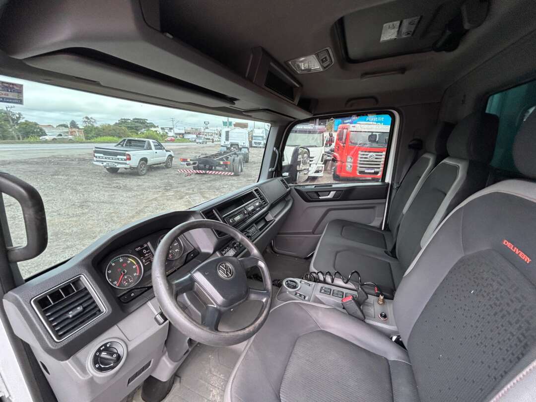 Caminhão VOLKSWAGEN VW 9170 Baú Furgão ANO 2022 de Linha Verde Caminhões e Máquinas no Paraná