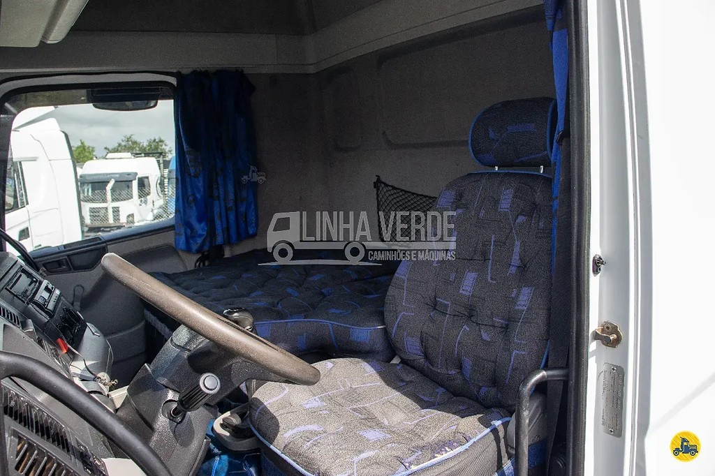 Caminhão VOLKSWAGEN VW 24250 Graneleiro ANO 2010 de Linha Verde Caminhões e Máquinas no Paraná