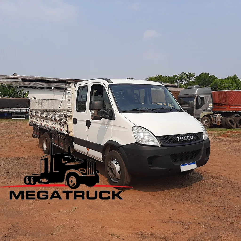 Caminhão IVECO DAILY 70c17 Carga Seca ANO 2014 de MegaTruck MS no Mato Grosso do Sul