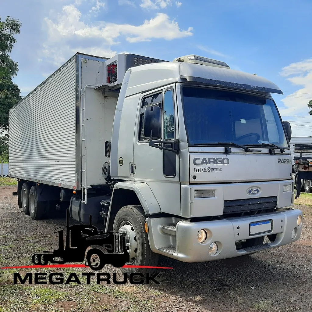 Caminhão FORD CARGO 2428 Baú Frigorífico ANO 2010 de MegaTruck MS no Mato Grosso do Sul