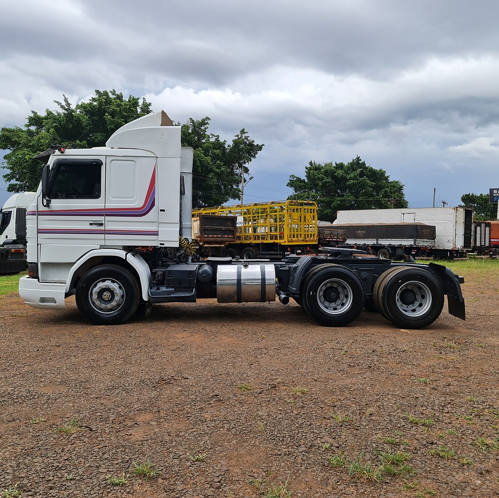 Caminhão SCANIA 113 360 Cavalo Mecânico ANO 1996 de MegaTruck MS no Mato Grosso do Sul