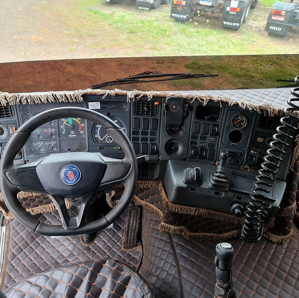 Caminhão SCANIA 113 360 Cavalo Mecânico ANO 1996 de MegaTruck MS no Mato Grosso do Sul