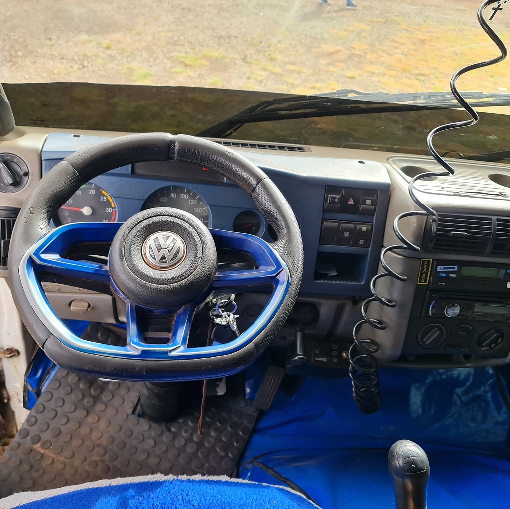 Caminhão VOLKSWAGEN VW 8150 Baú Frigorífico ANO 2010 de MegaTruck MS no Mato Grosso do Sul