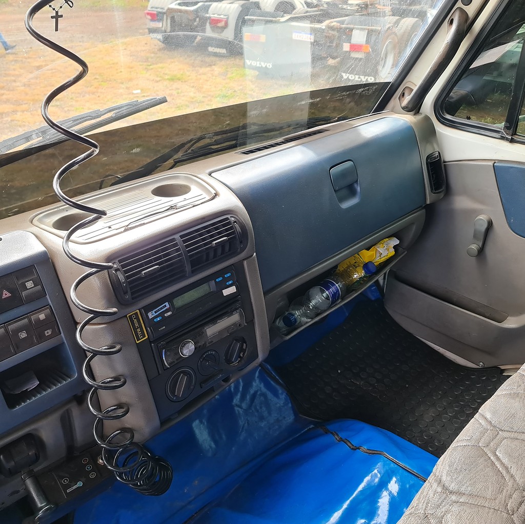 Caminhão VOLKSWAGEN VW 8150 Baú Frigorífico ANO 2010 de MegaTruck MS no Mato Grosso do Sul