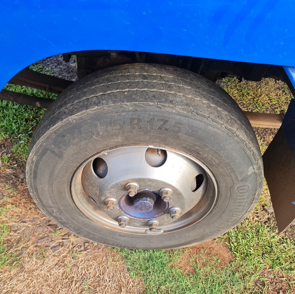 Caminhão VOLKSWAGEN VW 8150 Baú Furgão ANO 2010 de MegaTruck MS no Mato Grosso do Sul