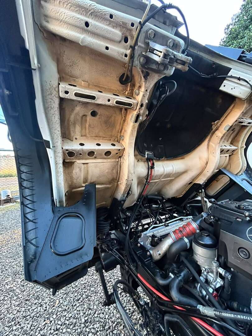 Caminhão MERCEDES BENZ MB 815 Chassis ANO 2018 de FBM Caminhões em São Paulo