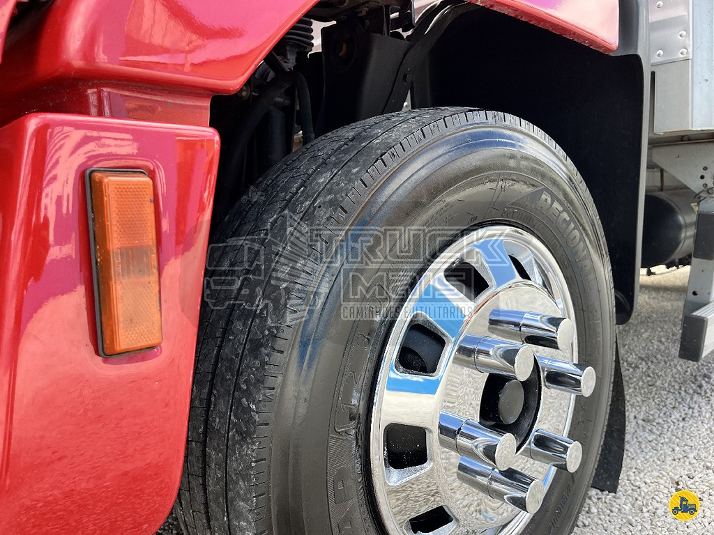 Caminhão FORD CARGO 816 Baú Furgão ANO 2013 de Truck Mais Caminhões no Paraná