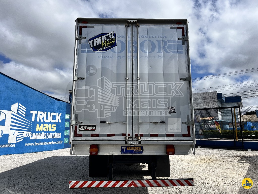 Caminhão FORD CARGO 816 Baú Furgão ANO 2013 de Truck Mais Caminhões no Paraná