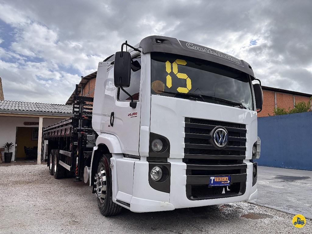 Caminhão VOLKSWAGEN VW 24280 Guincho Munck ANO 2015 de Truck Mais Caminhões no Paraná