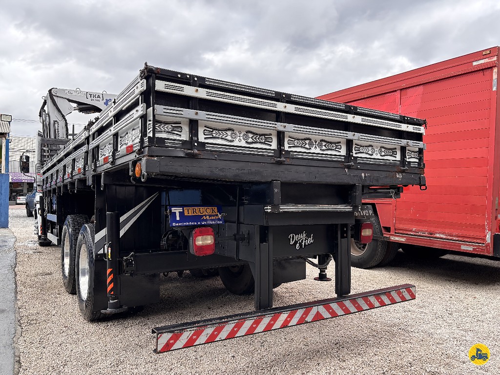 Caminhão VOLKSWAGEN VW 24280 Guincho Munck ANO 2015 de Truck Mais Caminhões no Paraná