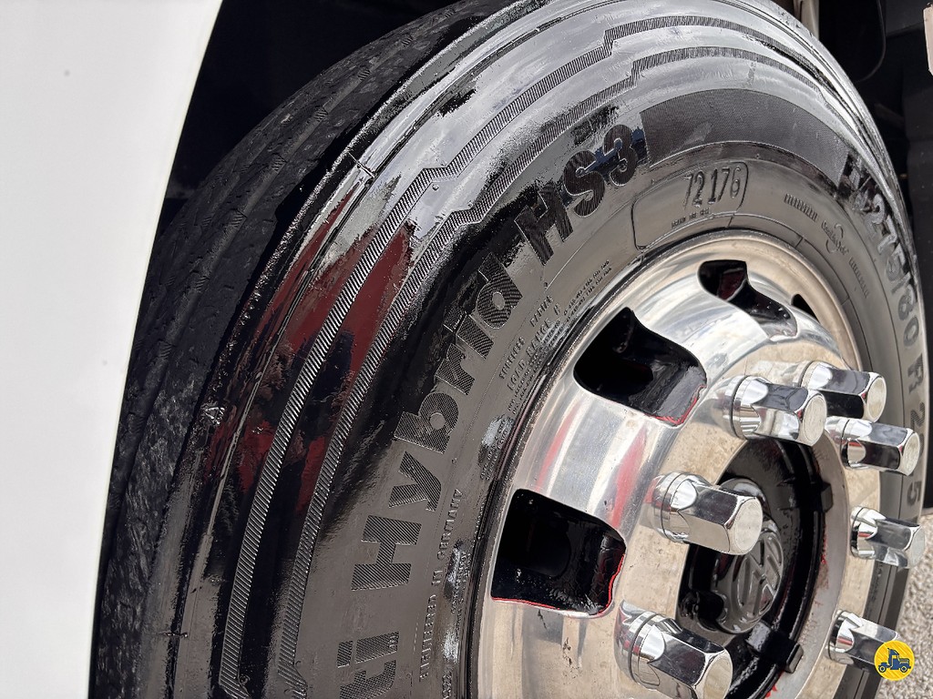 Caminhão VOLKSWAGEN VW 24280 Guincho Munck ANO 2015 de Truck Mais Caminhões no Paraná