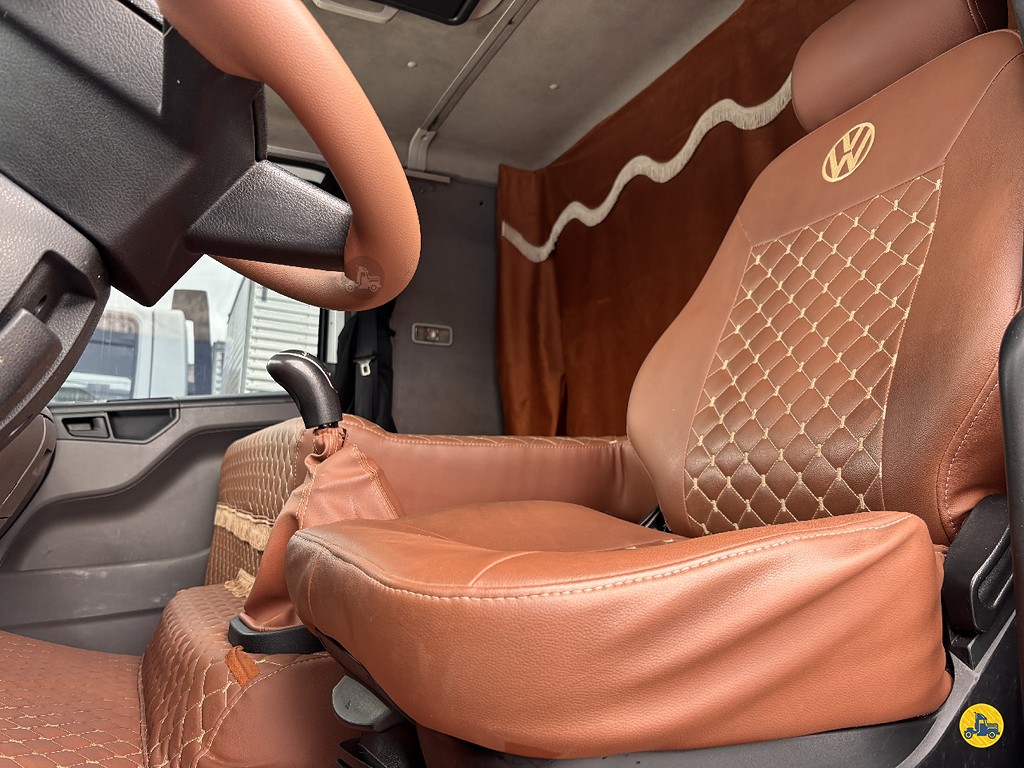 Caminhão VOLKSWAGEN VW 24280 Guincho Munck ANO 2015 de Truck Mais Caminhões no Paraná