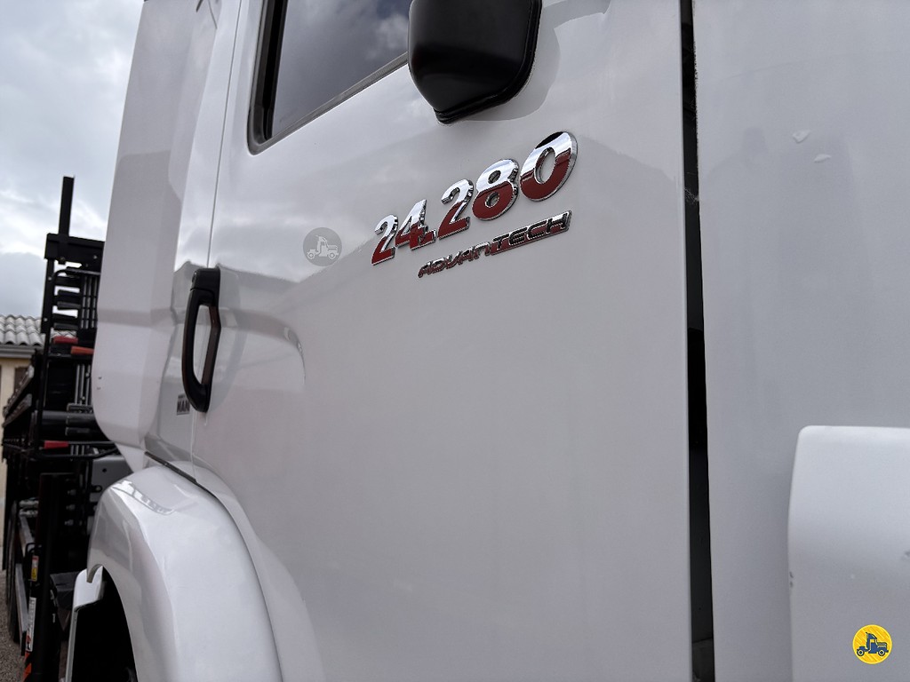 Caminhão VOLKSWAGEN VW 24280 Guincho Munck ANO 2015 de Truck Mais Caminhões no Paraná