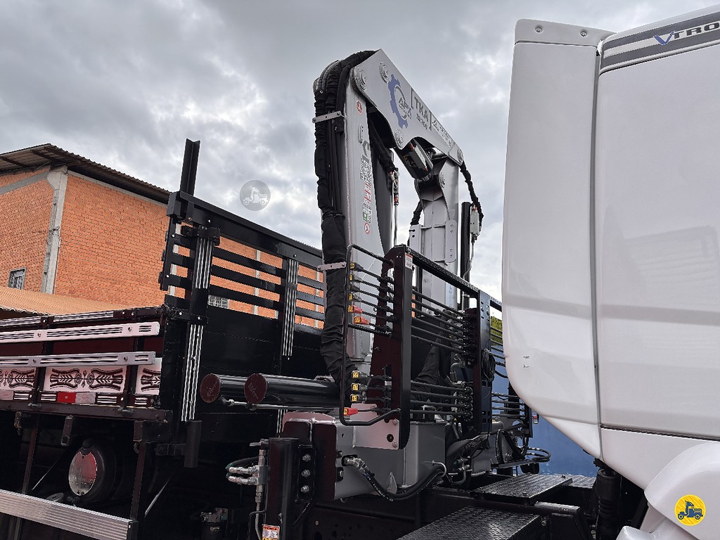 Caminhão VOLKSWAGEN VW 24280 Guincho Munck ANO 2015 de Truck Mais Caminhões no Paraná