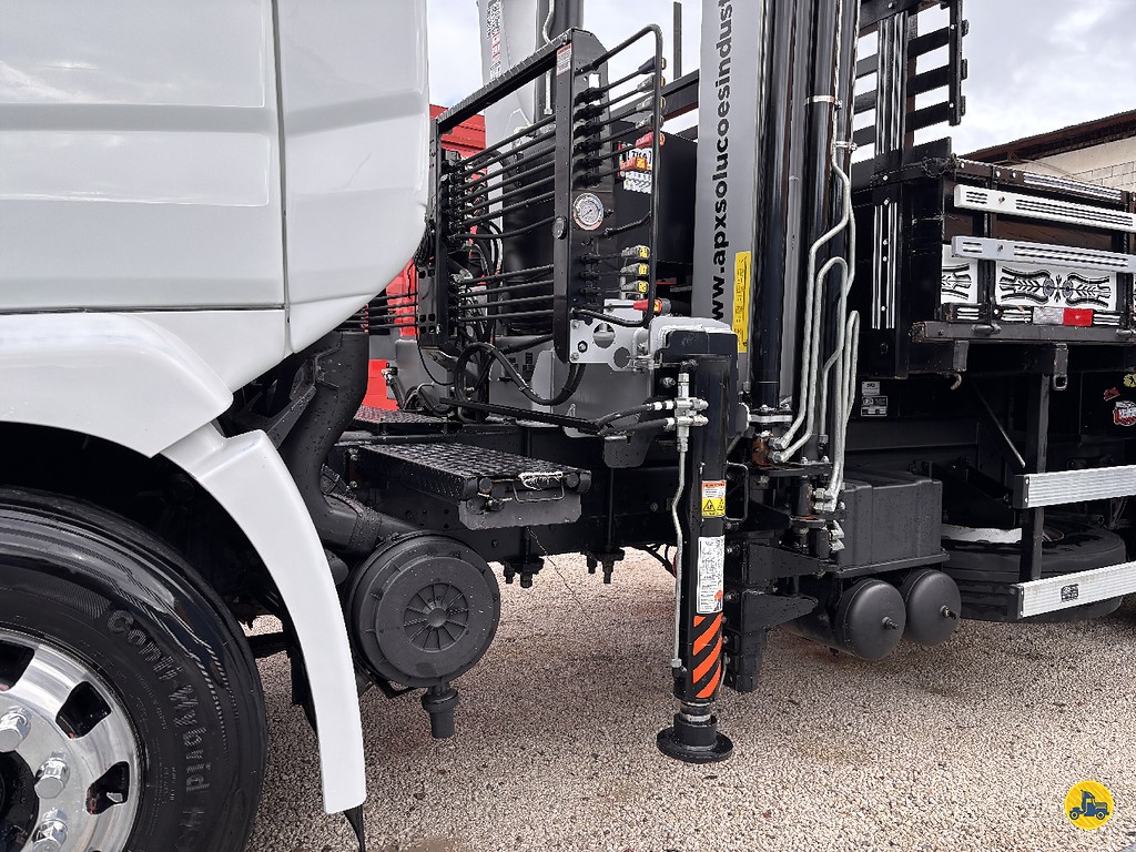 Caminhão VOLKSWAGEN VW 24280 Guincho Munck ANO 2015 de Truck Mais Caminhões no Paraná