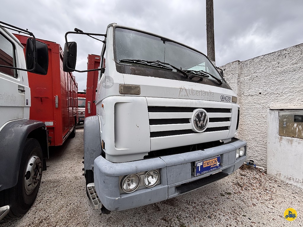 Caminhão VOLKSWAGEN VW 13150 Baú Bebidas ANO 2001 de Truck Mais Caminhões no Paraná