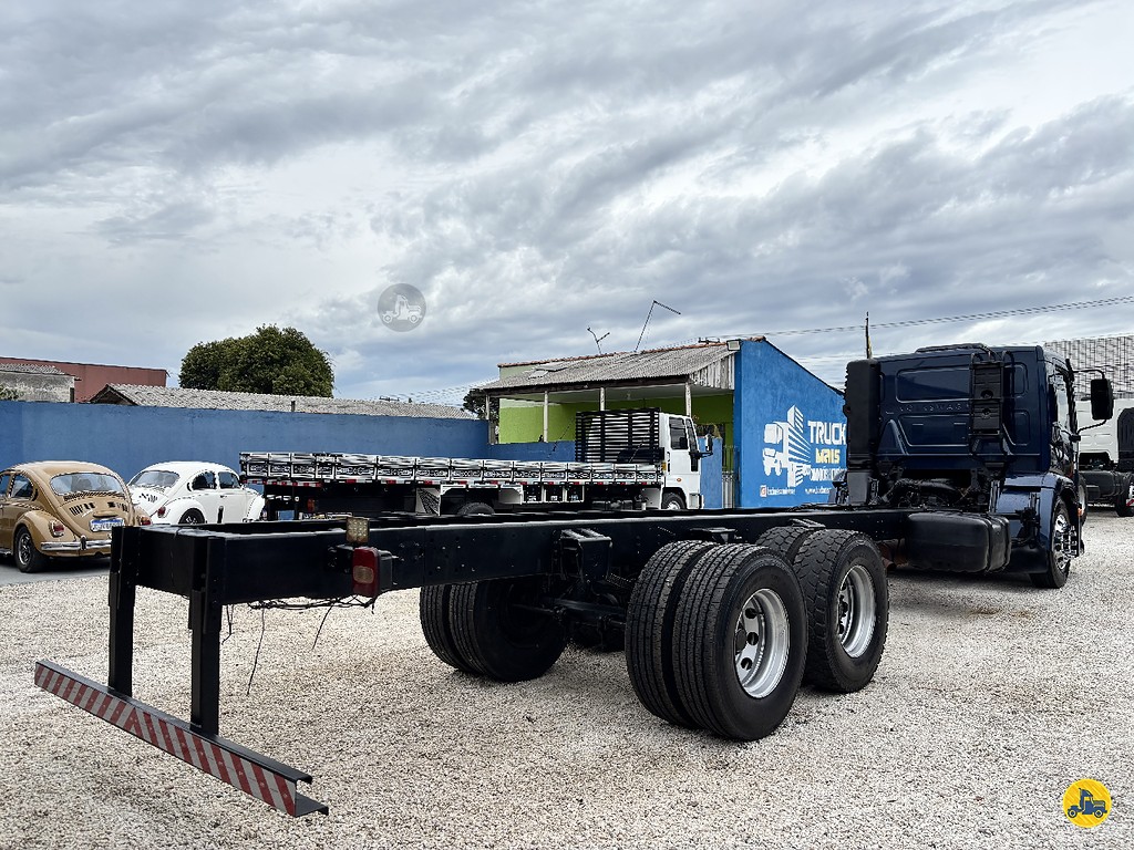 Caminhão VOLKSWAGEN VW 24250 Carga Seca ANO 2008 de Truck Mais Caminhões no Paraná