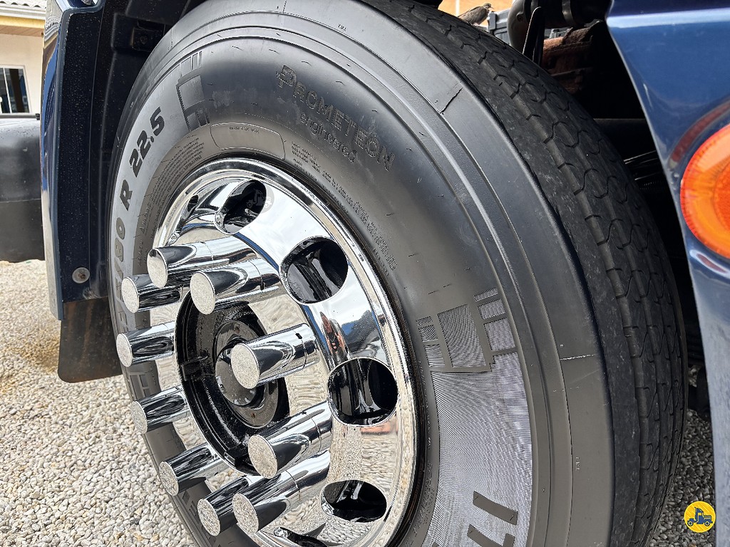 Caminhão VOLKSWAGEN VW 24250 Carga Seca ANO 2008 de Truck Mais Caminhões no Paraná