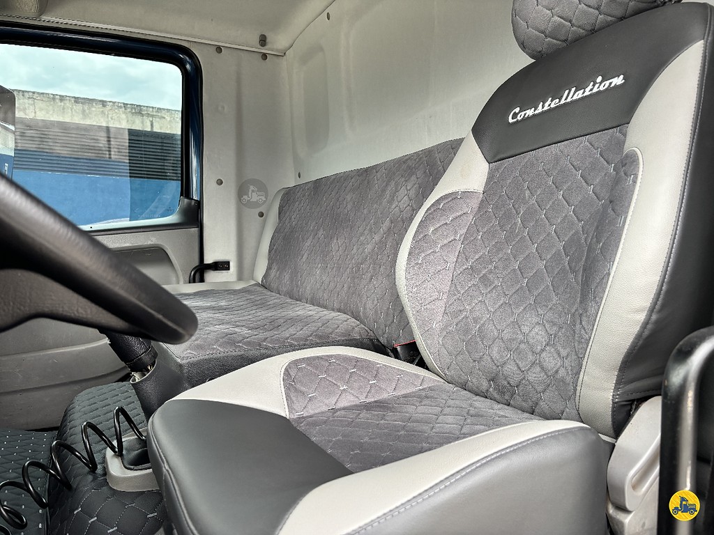 Caminhão VOLKSWAGEN VW 24250 Carga Seca ANO 2008 de Truck Mais Caminhões no Paraná