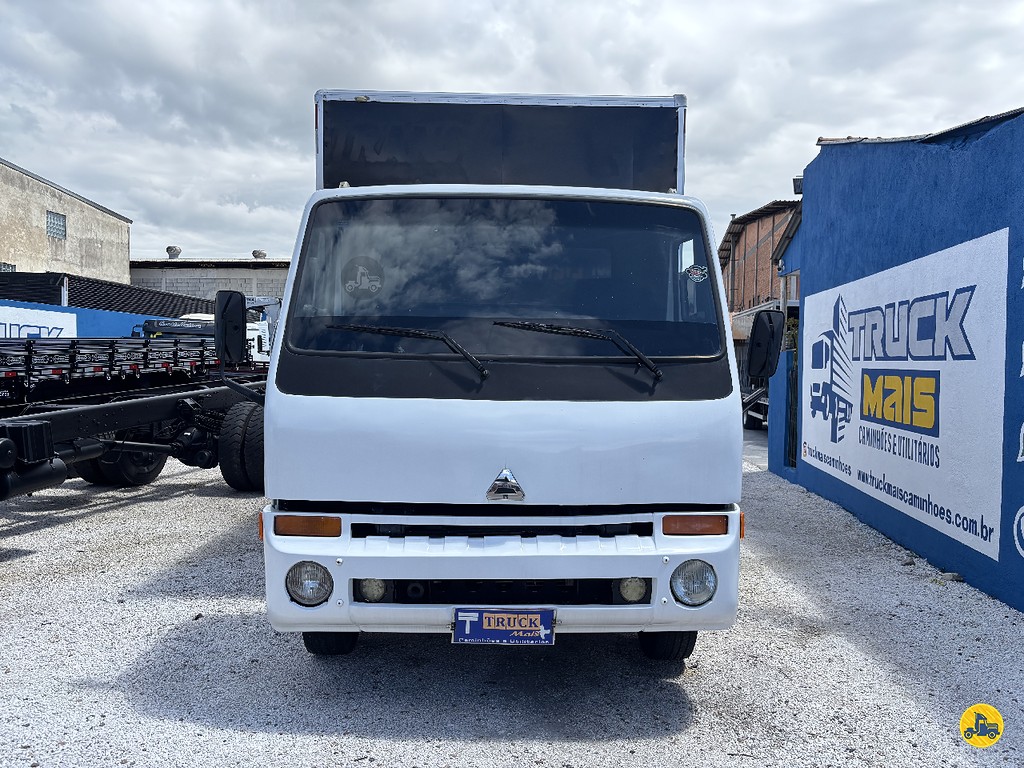 Caminhão AGRALE 8500&nbsp;CD Baú Furgão + Plataforma Elevatória ANO 2009 de Truck Mais Caminhões no Paraná