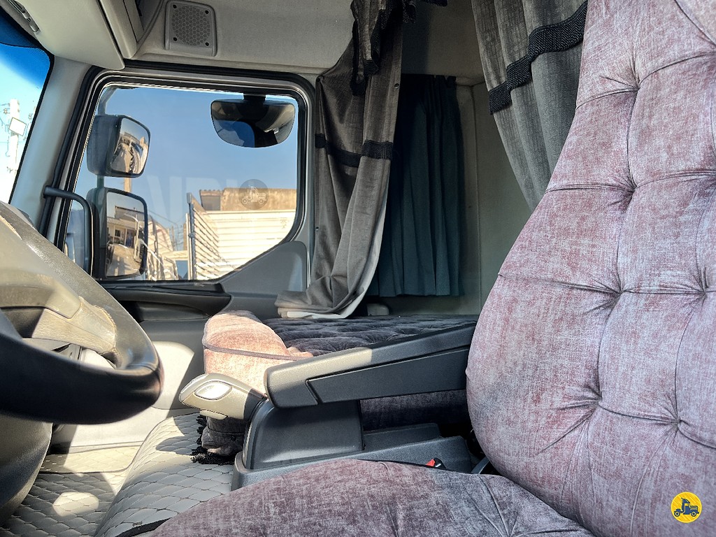 Caminhão VOLVO VM 330 Chassis ANO 2022 de Truck Mais Caminhões no Paraná