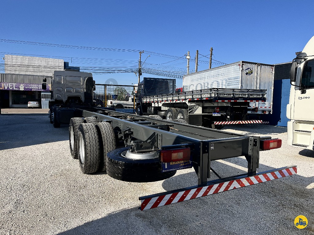 Caminhão VOLVO VM 330 Chassis ANO 2022 de Truck Mais Caminhões no Paraná