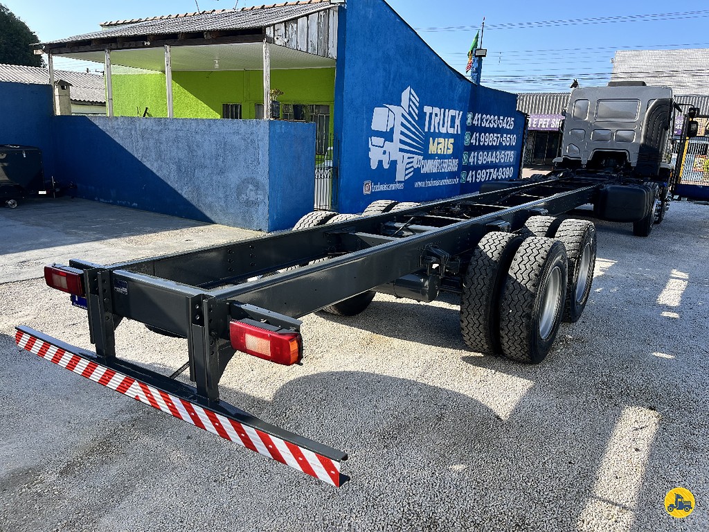 Caminhão VOLVO VM 330 Chassis ANO 2022 de Truck Mais Caminhões no Paraná