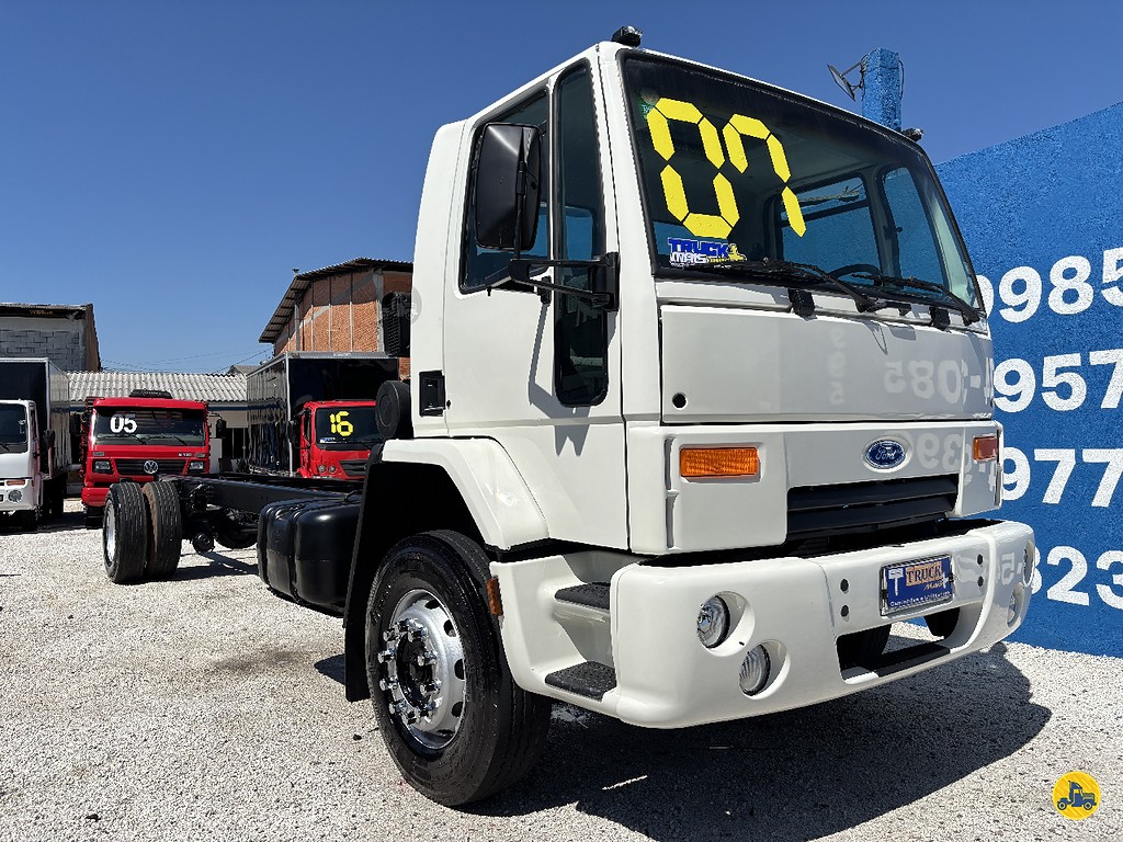 Caminhão FORD CARGO 1717 Chassis ANO 2007 de Truck Mais Caminhões no Paraná