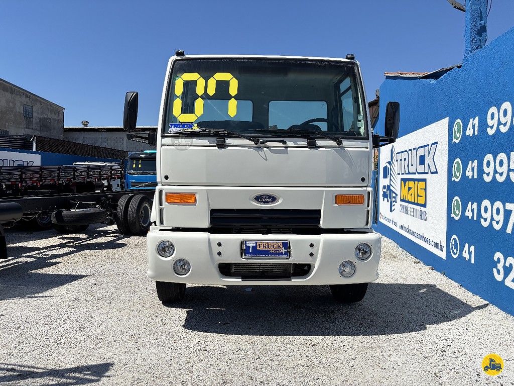 Caminhão FORD CARGO 1717 Chassis ANO 2007 de Truck Mais Caminhões no Paraná