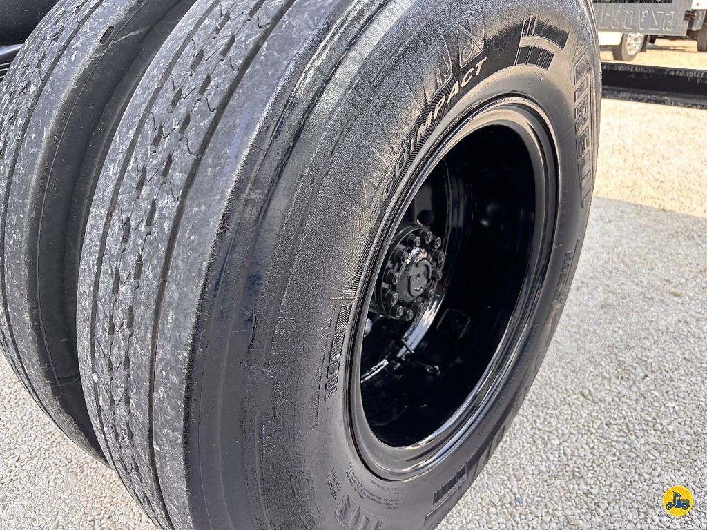 Caminhão VOLKSWAGEN VW 13150 Chassis ANO 2002 de Truck Mais Caminhões no Paraná