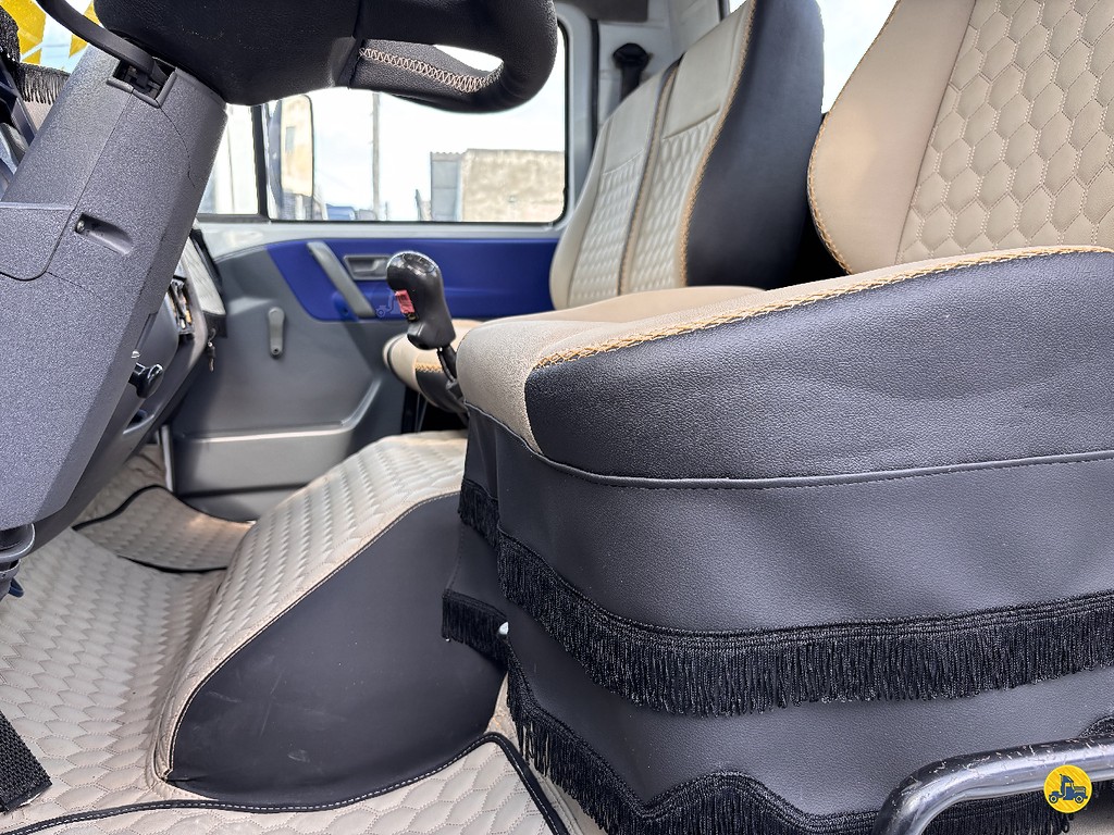 Caminhão VOLKSWAGEN VW 13150 Chassis ANO 2002 de Truck Mais Caminhões no Paraná