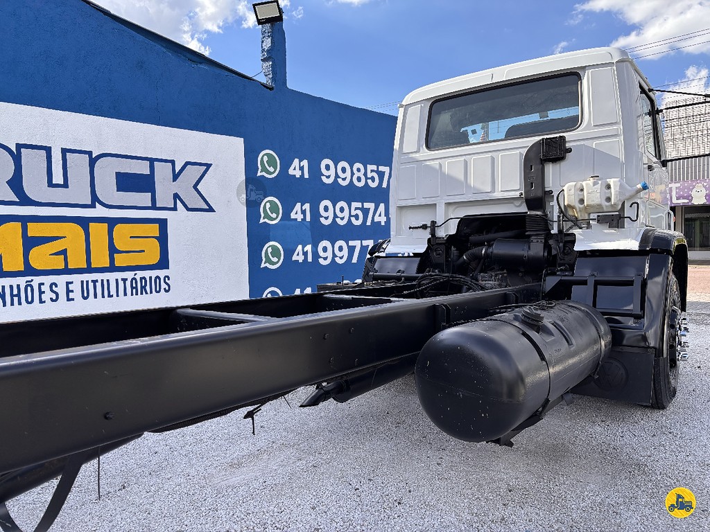 Caminhão VOLKSWAGEN VW 13150 Chassis ANO 2002 de Truck Mais Caminhões no Paraná