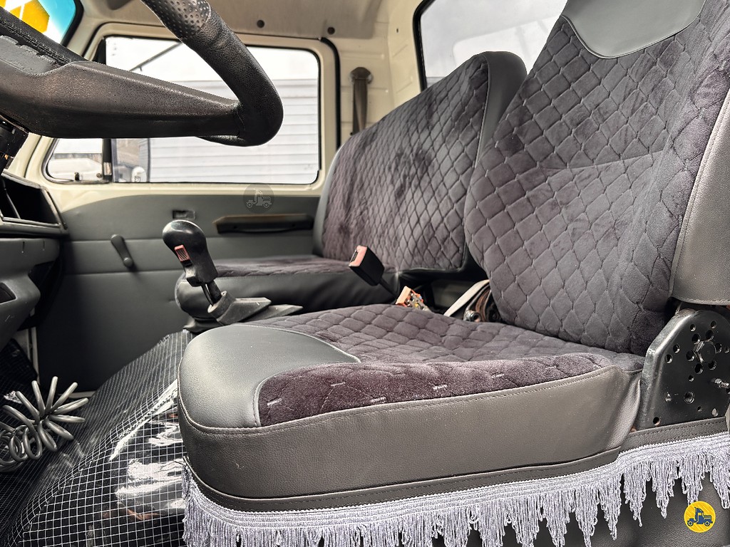 Caminhão VOLKSWAGEN VW 16170 Chassis ANO 1999 de Truck Mais Caminhões no Paraná