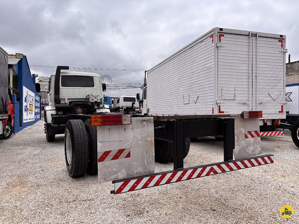 Caminhão VOLKSWAGEN VW 16170 Chassis ANO 1999 de Truck Mais Caminhões no Paraná