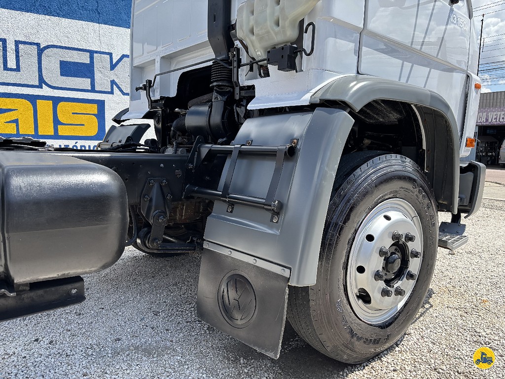 Caminhão VOLKSWAGEN VW 13150 Chassis ANO 2001 de Truck Mais Caminhões no Paraná
