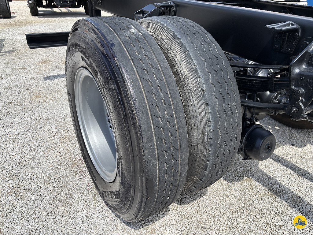 Caminhão VOLKSWAGEN VW 13150 Chassis ANO 2001 de Truck Mais Caminhões no Paraná