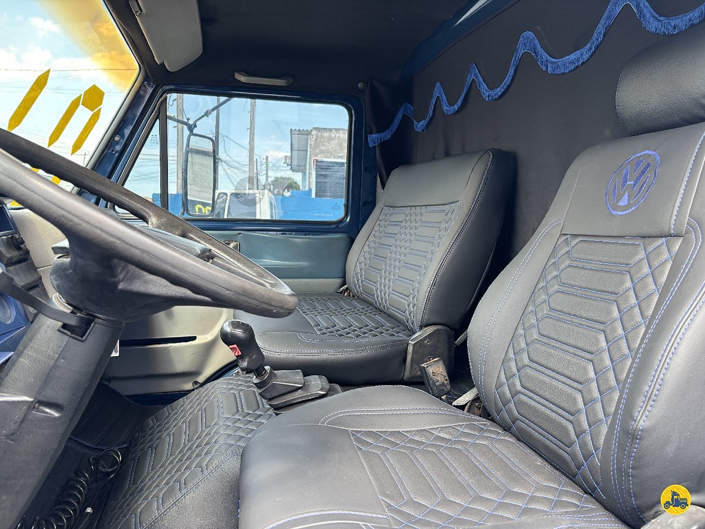 Caminhão VOLKSWAGEN VW 13150 Chassis ANO 2001 de Truck Mais Caminhões no Paraná