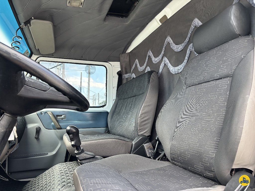 Caminhão VOLKSWAGEN VW 13150 Chassis ANO 2001 de Truck Mais Caminhões no Paraná